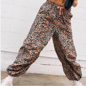 NWT Free People Movement Zephyr Printed Pants